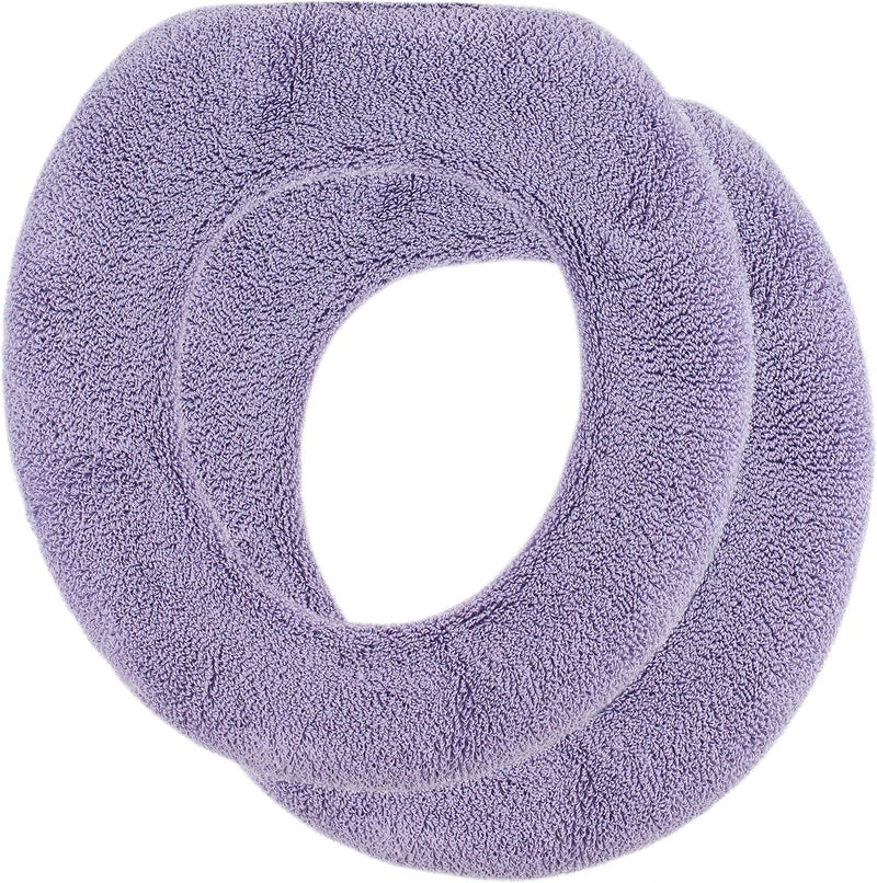Warm-n-Comfy غطاء مرحاض ناعم - غطاء دافئ للمرحاض من قماش فخم وسميك لمقاعد المرحاض المستديرة والممدودة 14x18 بوصة - قابل لإعادة الاستخدام، قابل للغسل في الغسالة، سهل التركيب - تغليف جاهز كهدية - رمادي بنفسجي - Image 1