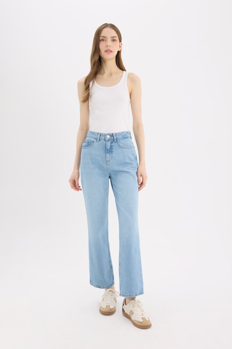 DeFacto Woman Straight Fit High Waist Ankle Length Washed Jeans - Image 2