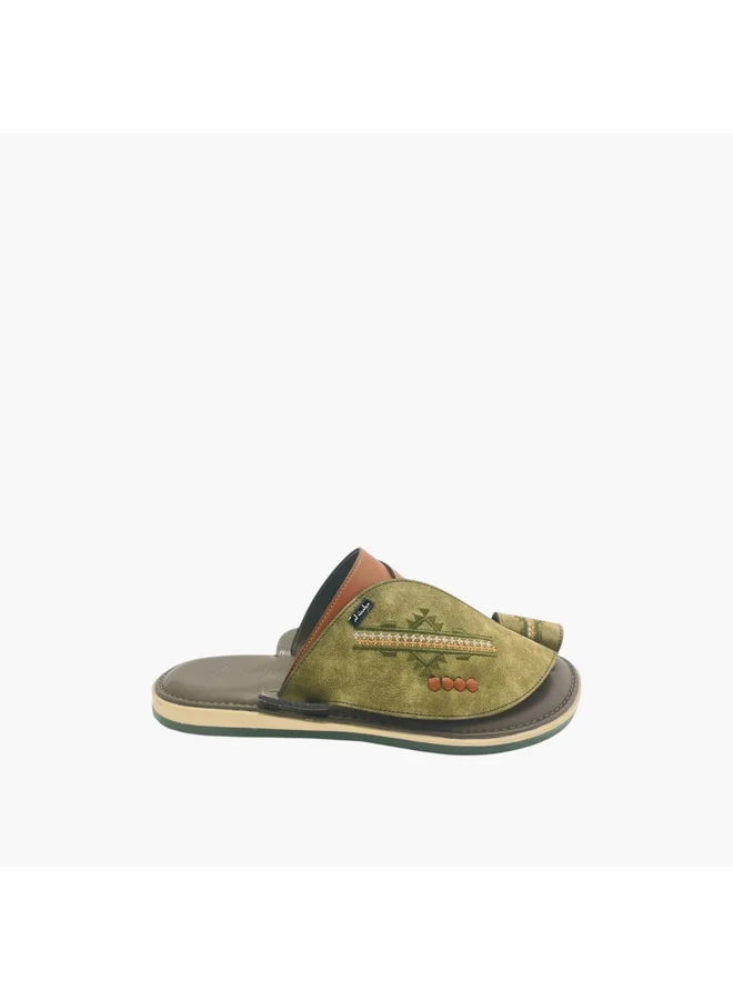 الواحة Men's Embroidered Slip-On Arabic Sandals with Toe Loop