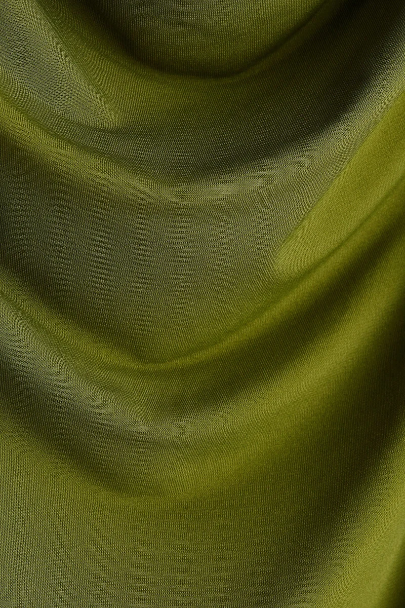 اتش اند ام بلوزة بقبة منسدلة