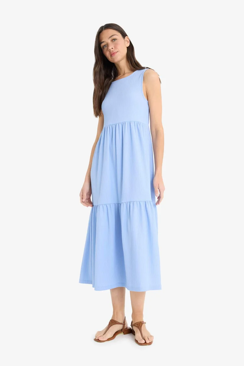 DeFacto Crew Neck Crepe Sleeveless Midi Dress
