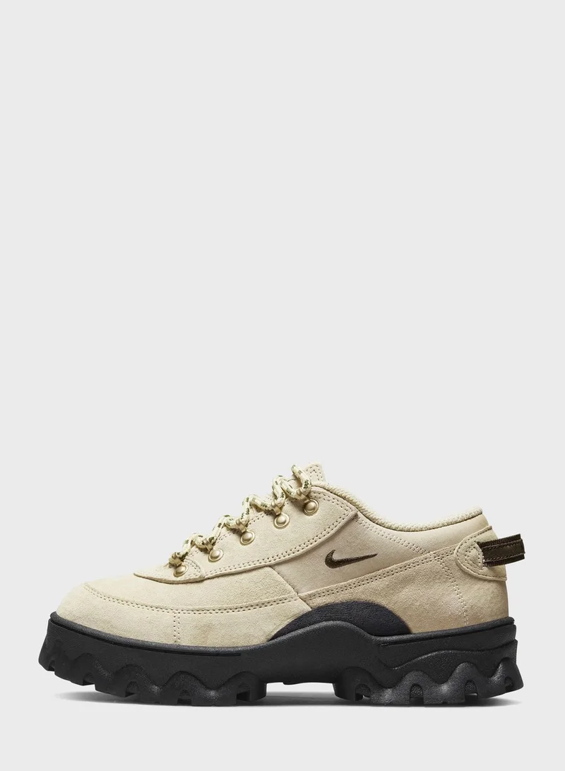 Nike Lahar Low