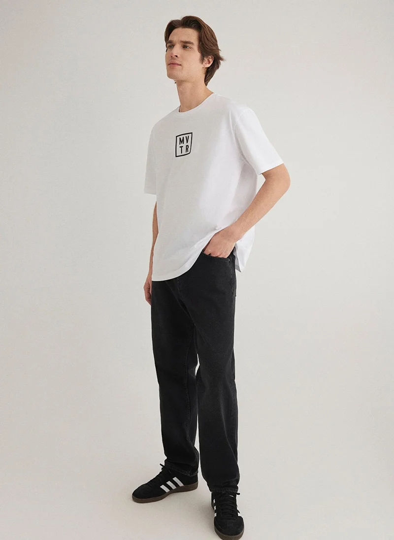 مافي تيشيرت أبيض مطبوع