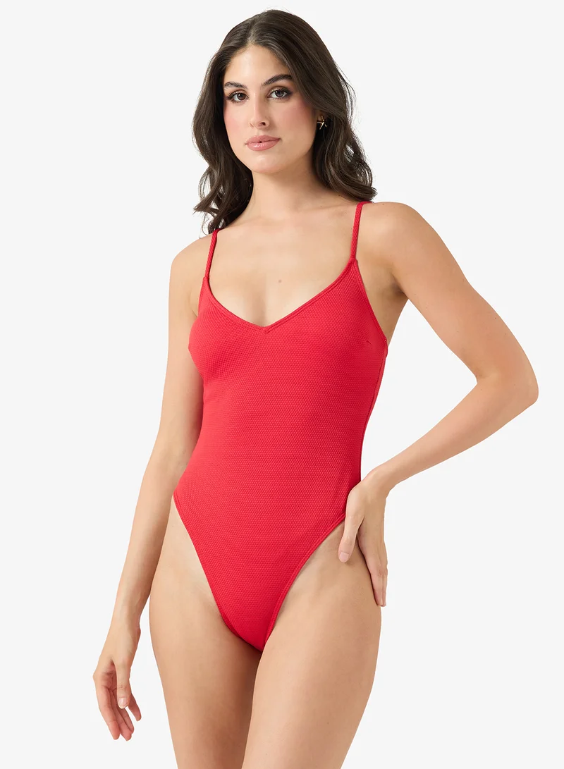 جينجر Strappy V Neck Swimsuit