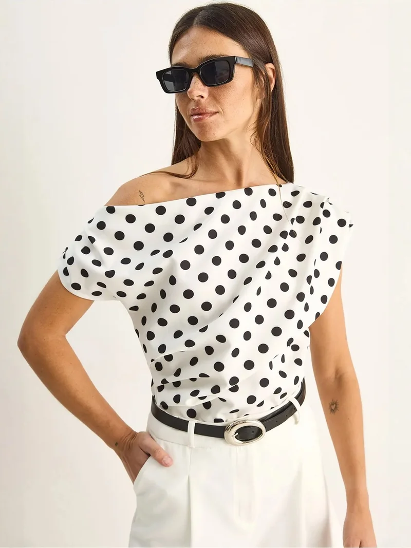 Bianco Lucci LUCCI Polka Dot Boat Neck Blouse