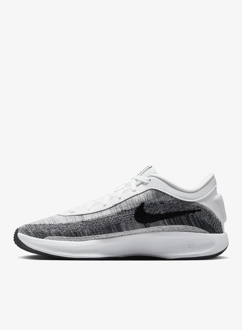 Nike G.T. Hustle Academy