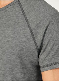 Styli Melange Knit Stretch Raglan Workout T-Shirt  - Image 3