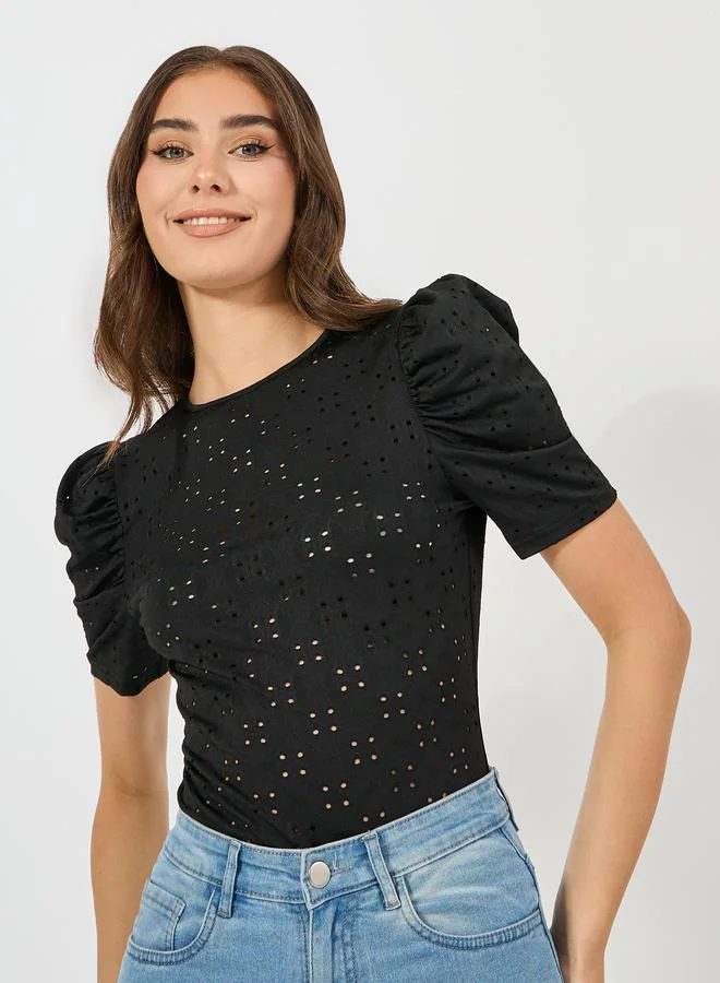 ستايلي Schiffli Bodysuit with Puff Sleeves