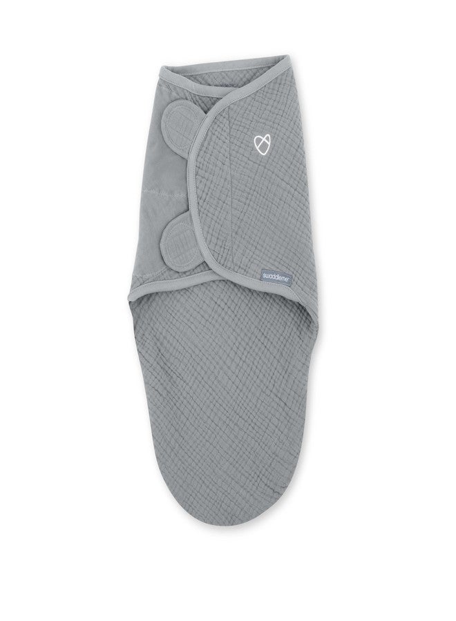 سوادل مي SwaddleMe من Ingenuity - قماط أطفال أصلي من الموسلين، خفيف الوزن 1.5 TOG، رمادي، 0-3 أشهر - Image 1