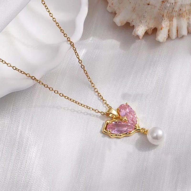 سلسلة استانليس ستيل ذهبي مع دلاية شكل قلب زيركون بينك - Image 2