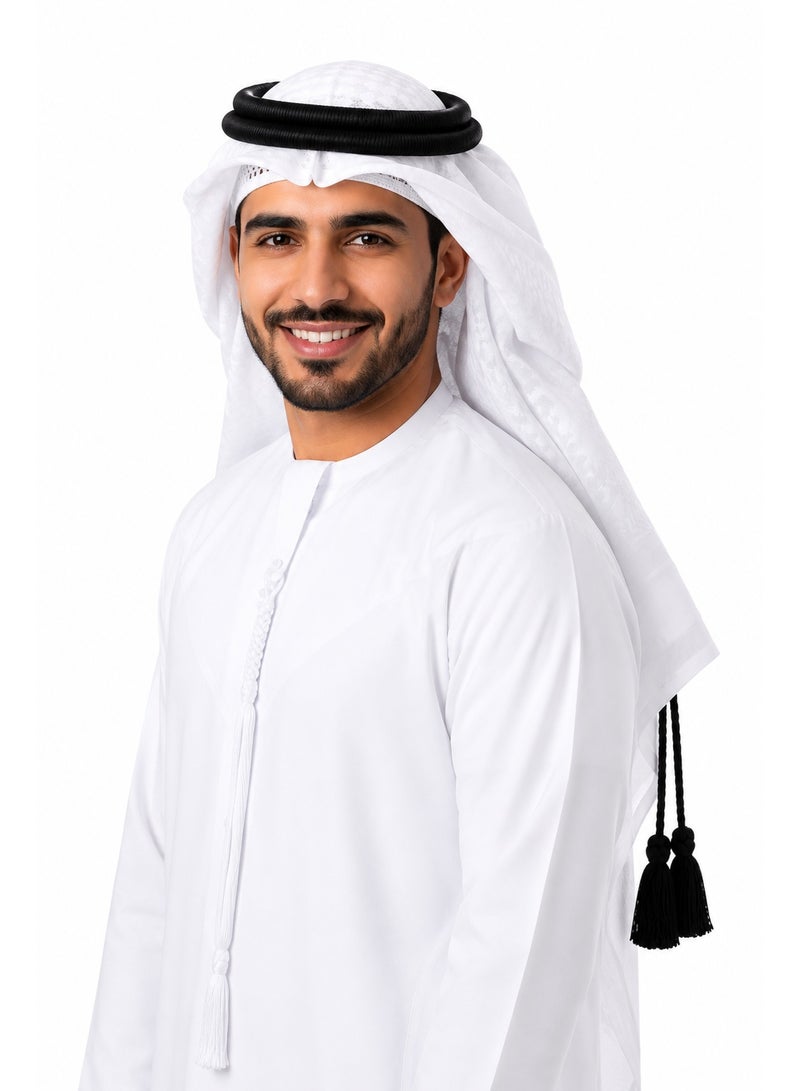 راحمة كوليكشنز طقم غطاء رأس رجالي عربي أصيل من رحمة - ثوب على الطراز الإماراتي/السعودية، وكندورة كلاسيكية، وشماغ/ غترة 138×138 سم، وعقال/ حلقة سوداء، وقلنسوة، طقم تقليدي من 3 قطع - Image 1