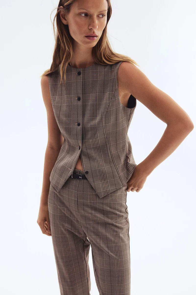 اتش اند ام جيليه بقصّة ضيقة