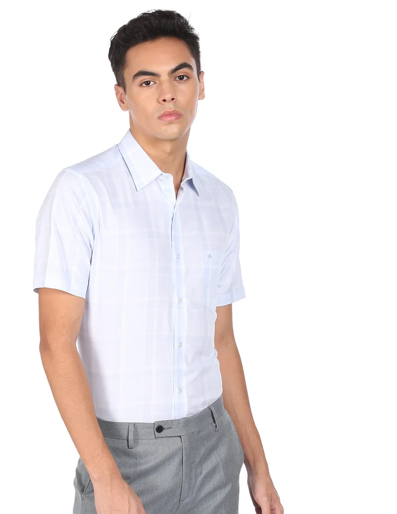 Cutaway Collar Check Formal Shirt