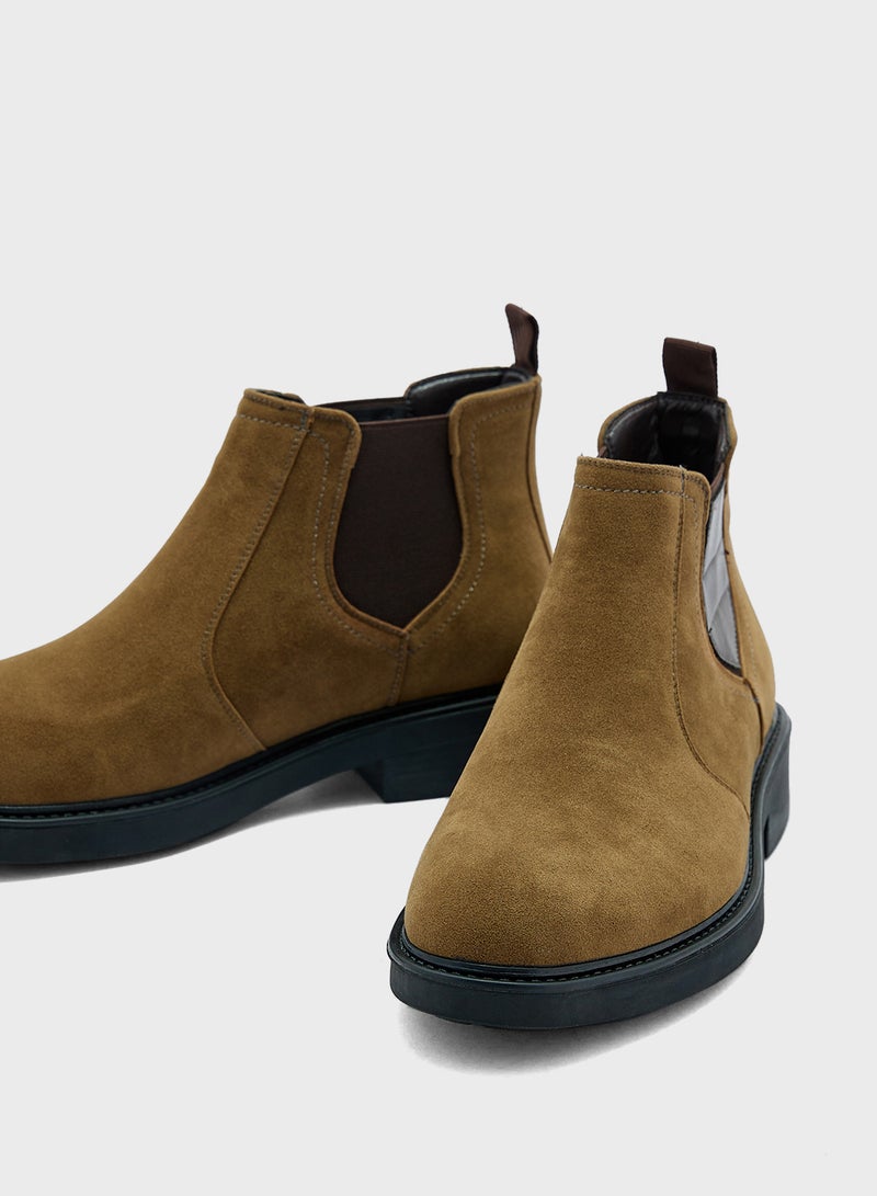 Robert Wood Casual Suede Chelsea Boots  - Image 4