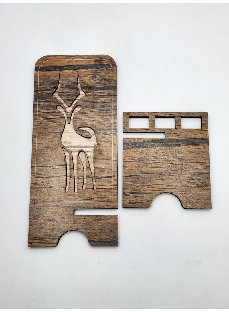 Kipfy Woodland Deer Phone Stand Mobile phone stand – suitable for watching videos, video calls, or hands-free use - Image 3