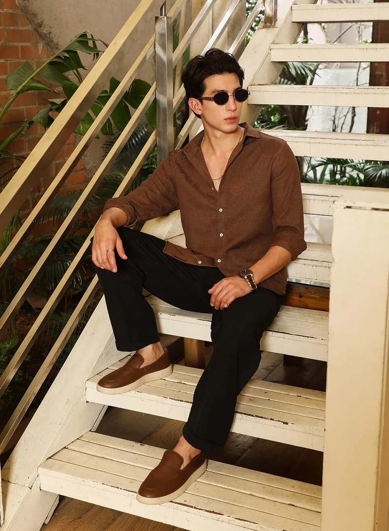 Campus Sutra Campus Sutra Men's Chocolate Brown Rosa-Jacquard Shirt | Spread Collar , Long  Cuffed Sleeves , Button Closure | Solid Jacquard | Cotton-Blend Shirt For Casual Wear