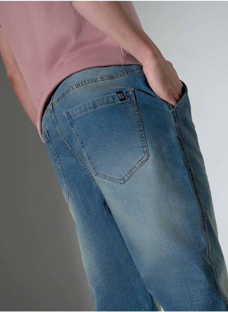 Hubberholme Men's Blue Clean Look Light Fade Stretchable Jogger Jeans  - Image 5