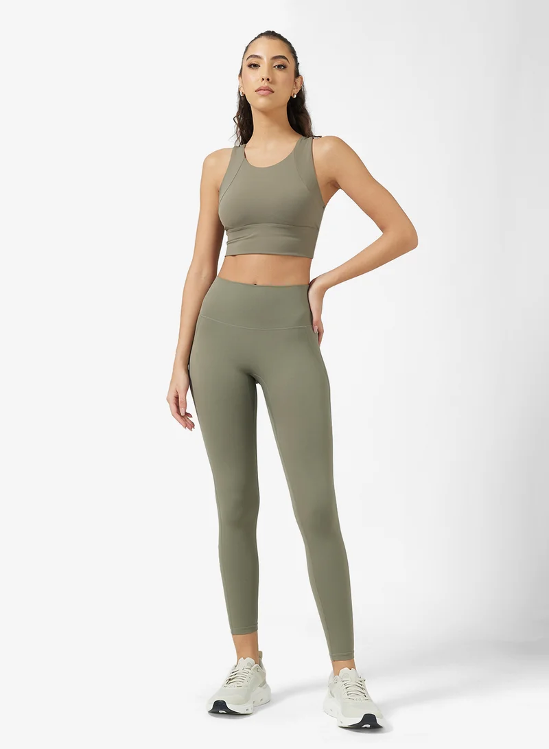 فورورد Sculpting Sports Bra & Legging Set