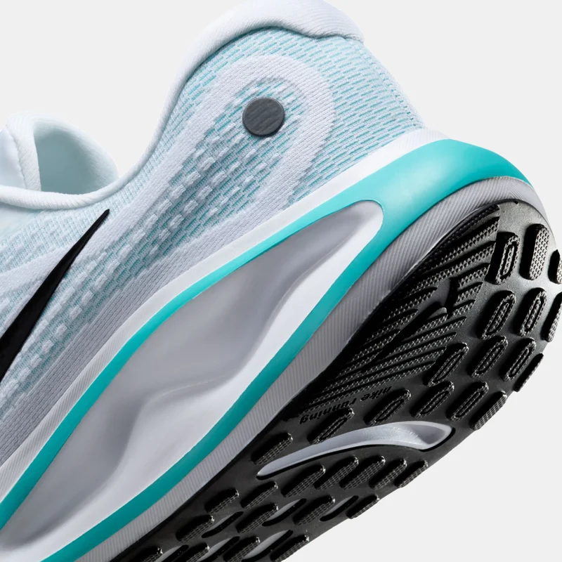 Nike Men's Journey Run Road Running Shoes