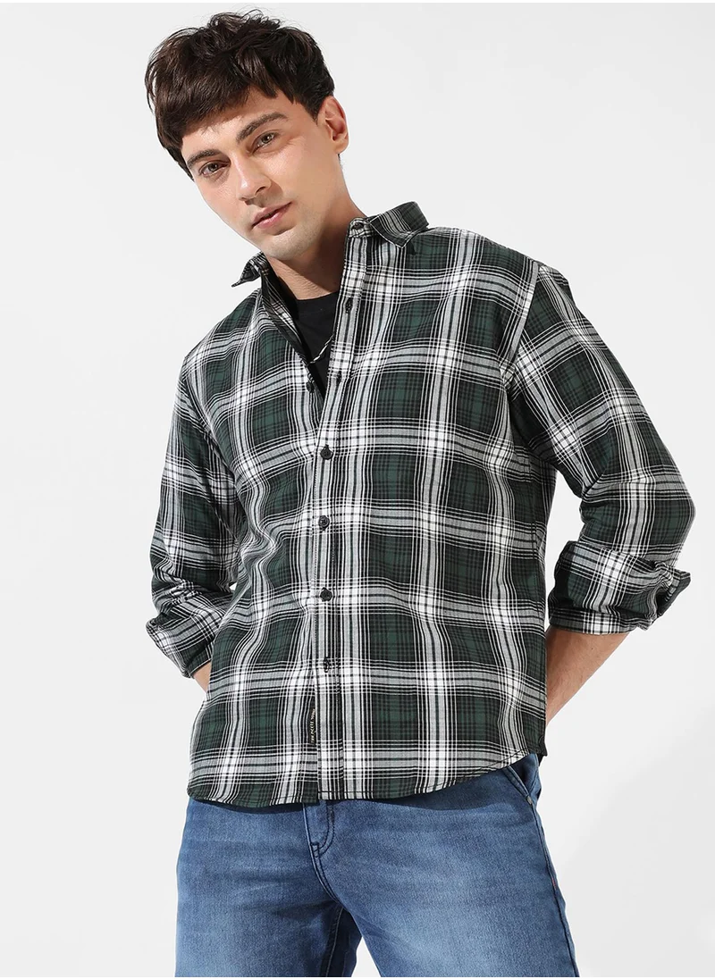 كامبوس سوترا Men's Green Checkered Regular Fit Casual Shirt