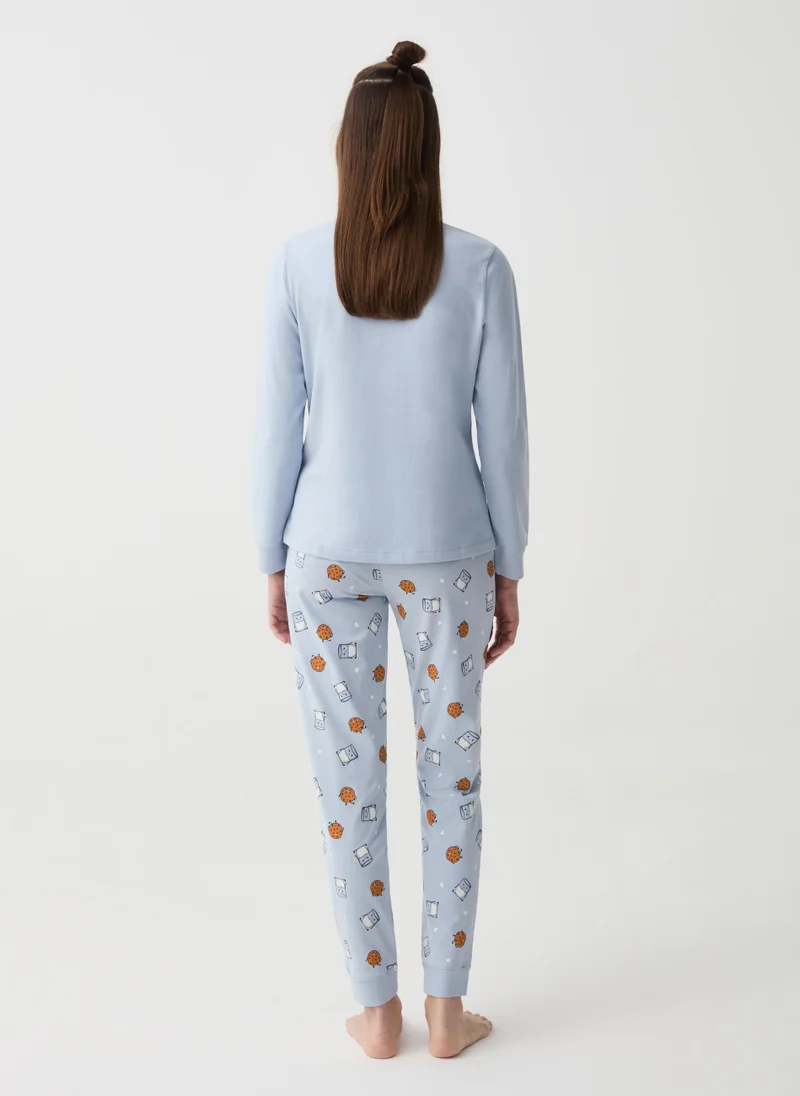 او في اس Pyjamas with glass of milk and biscuit print