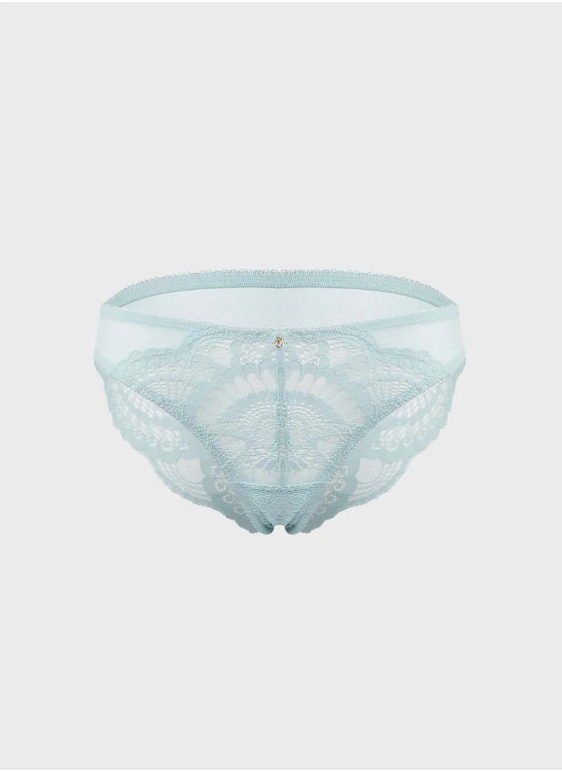 NEW LOOK Serena Scallop Lace Brazilian Brief