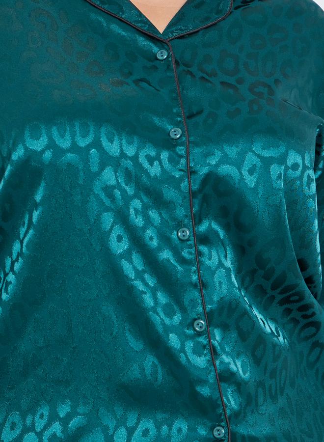 ستايلي طقم من بنطال بيجاما وبلوزة ساتان بمقاس كبير - Image 3