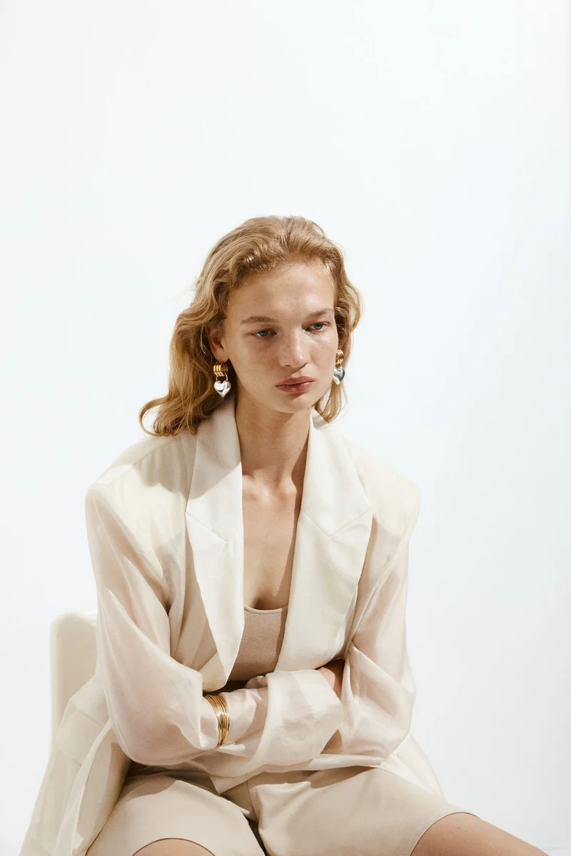 H&M Two-tone pendant earrings