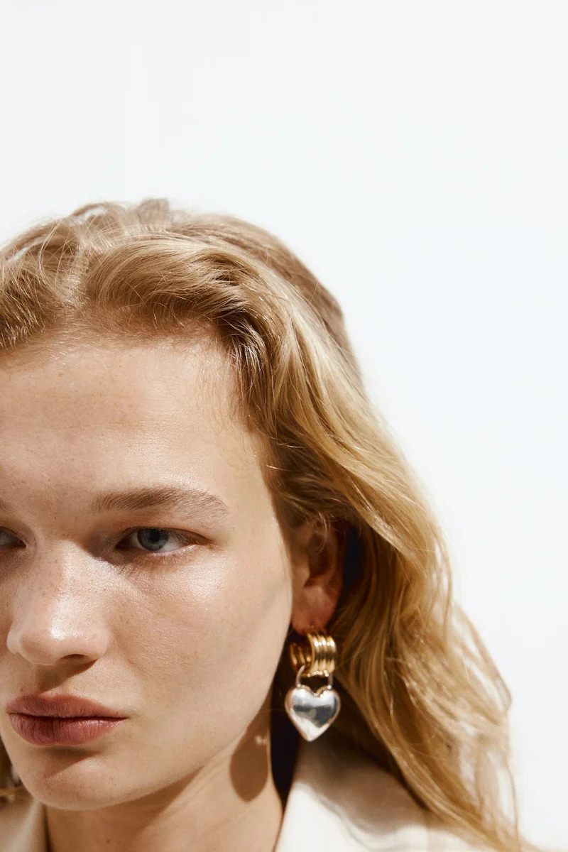 H&M Two-tone pendant earrings