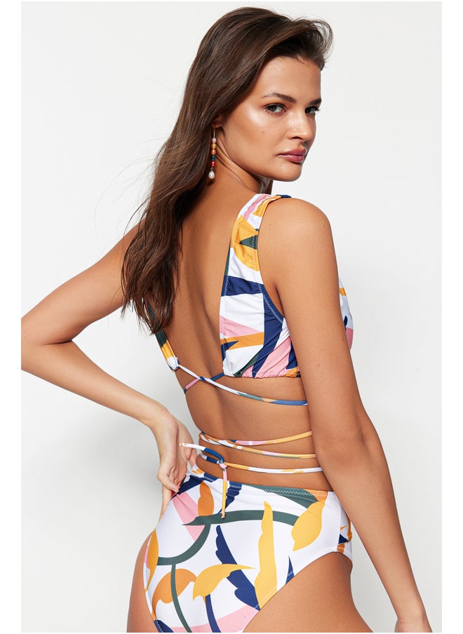 trendyol Abstract Patterned Triangle Tie Bikini Top TBESS23BU00281  - Image 2