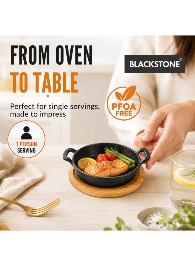 Blackstone BC14156 Cast Iron Mini Round Skillet 18cm with Wooden Sizzler Plate Pre-Seasoned Pan for Steak Fajitas Grilling Serving - Image 3