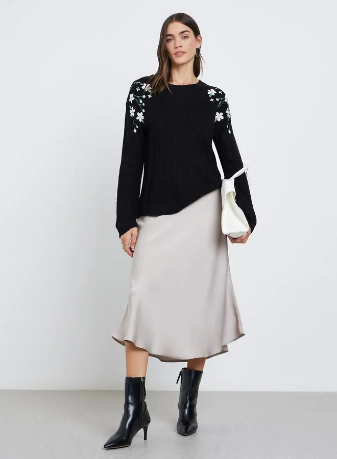 Styli Styli Black Floral Embroidered Chunky Knit Sweater
