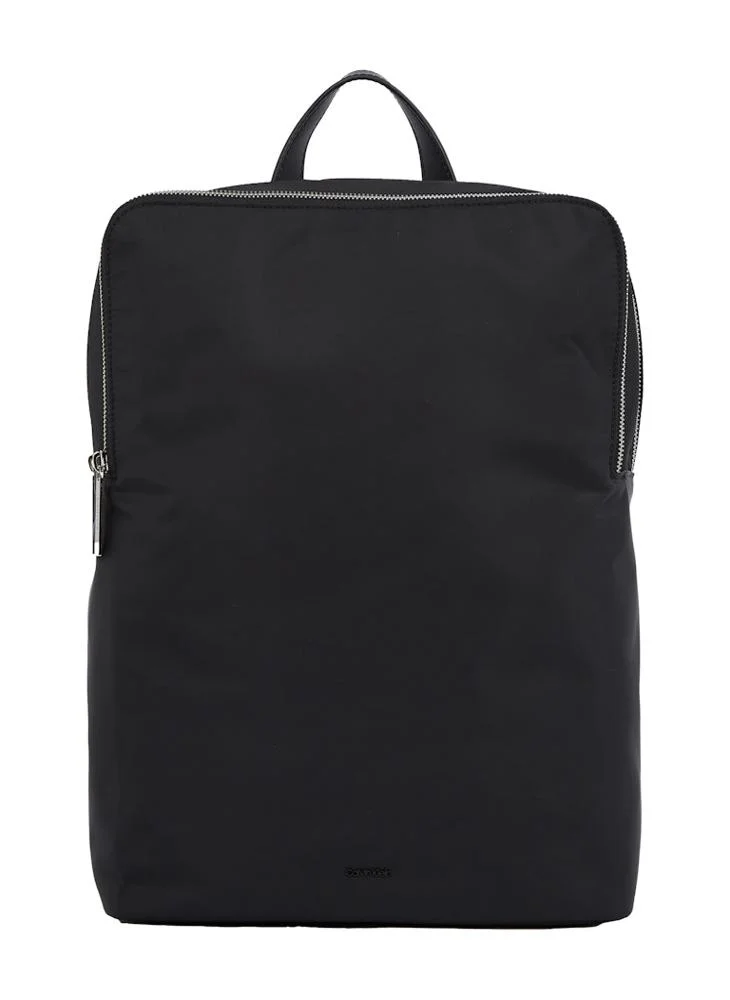 كالفن كلاين BUSINESS QUARED BACKPACK