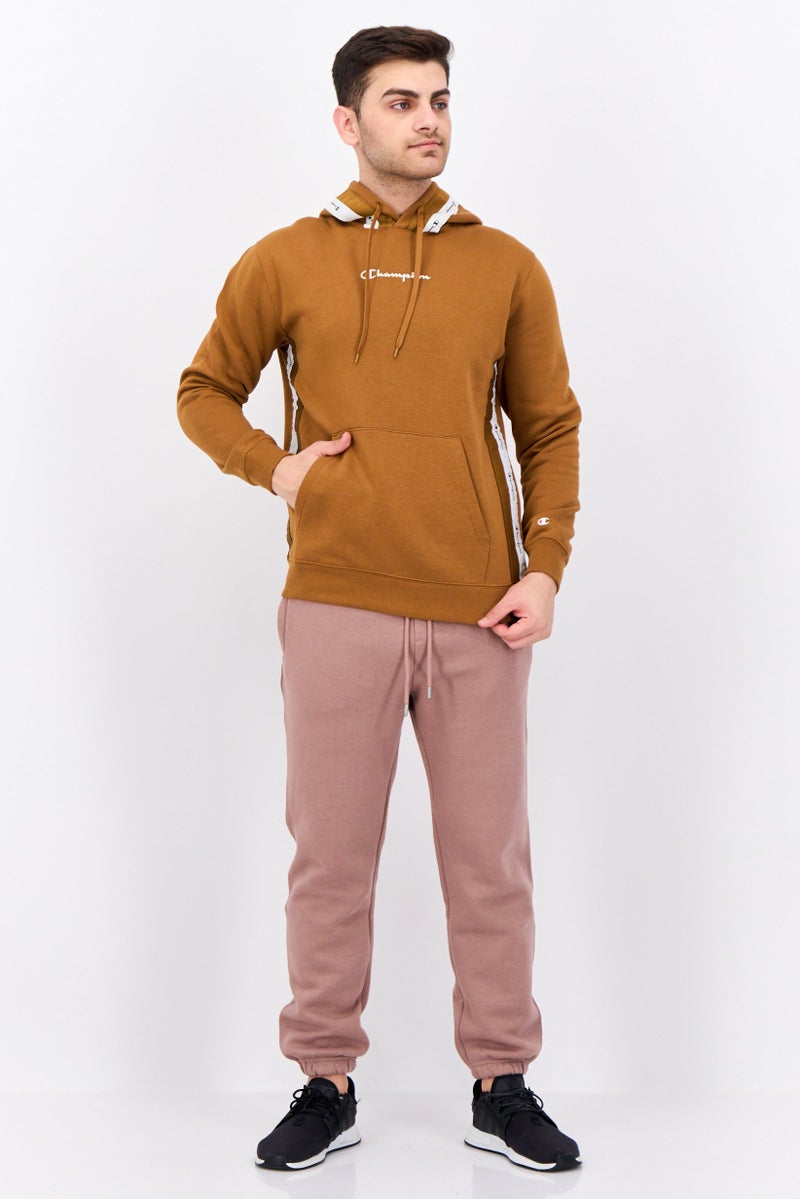 Men Sportswear Fit Long Sleeve Outdoor Sweatshirt, Brown