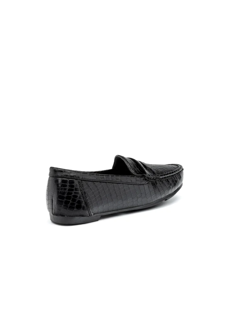 Bata Black Textured Casual Loafers for Women | Best Price UAE