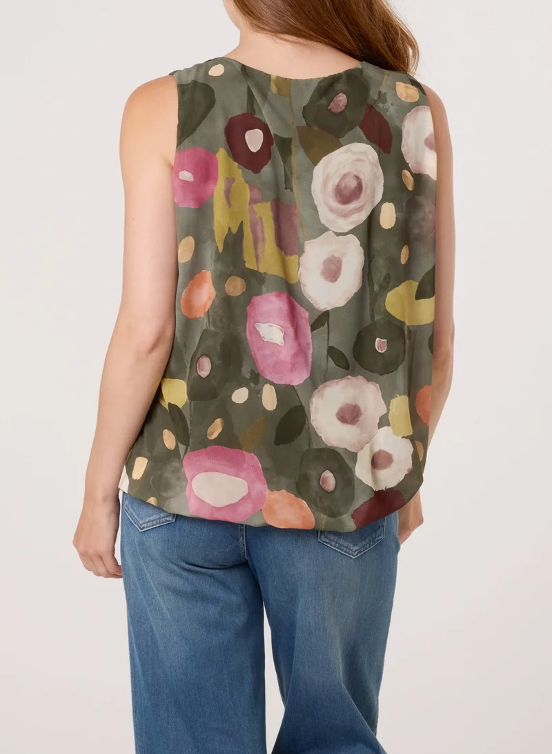 Blue Vanilla Sleeveless Scoop Neck Top