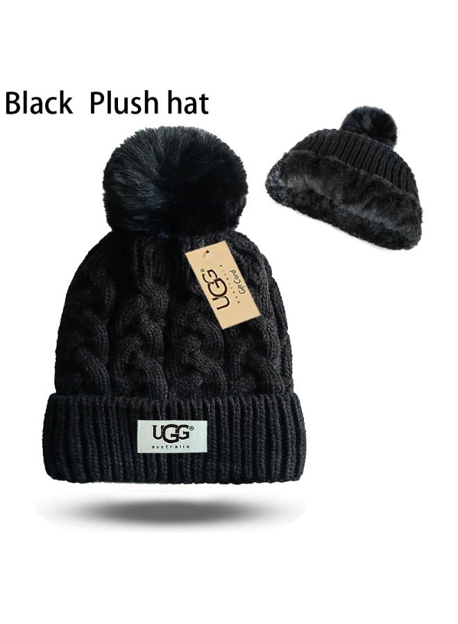 UGG Cozy Black Plush-Lined Beanie with Fluffy Pom-Pom - Chic Cold-Weather Essential 606Size