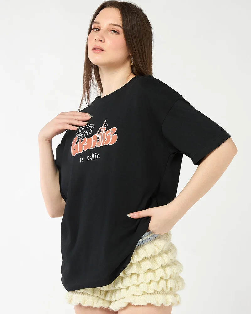 بيواكوف تيشيرت نسائي كبير بطبعة جنة سوداء