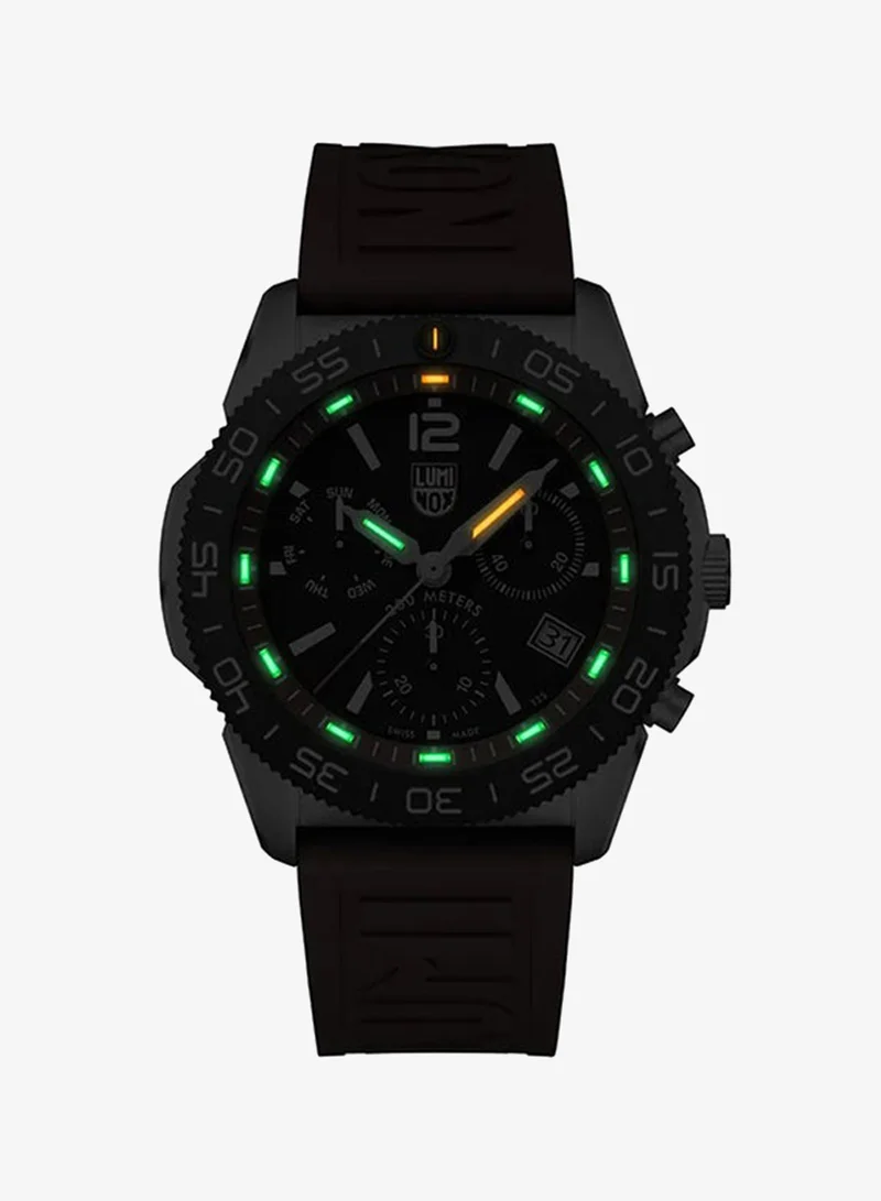 لومينكس Men's Chronograph Round Shape Rubber Wrist Watch XS.3155 - 44 Mm