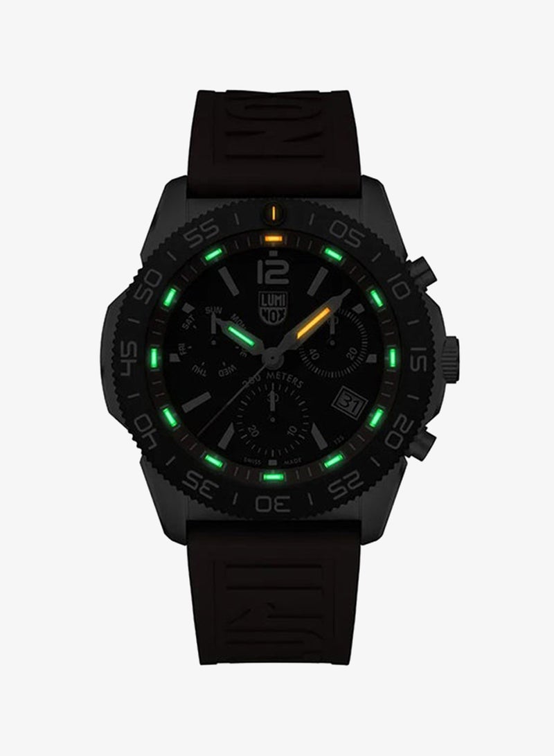 Luminox Men's Chronograph Round Shape Rubber Wrist Watch XS.3155 - 44 Mm - Image 2
