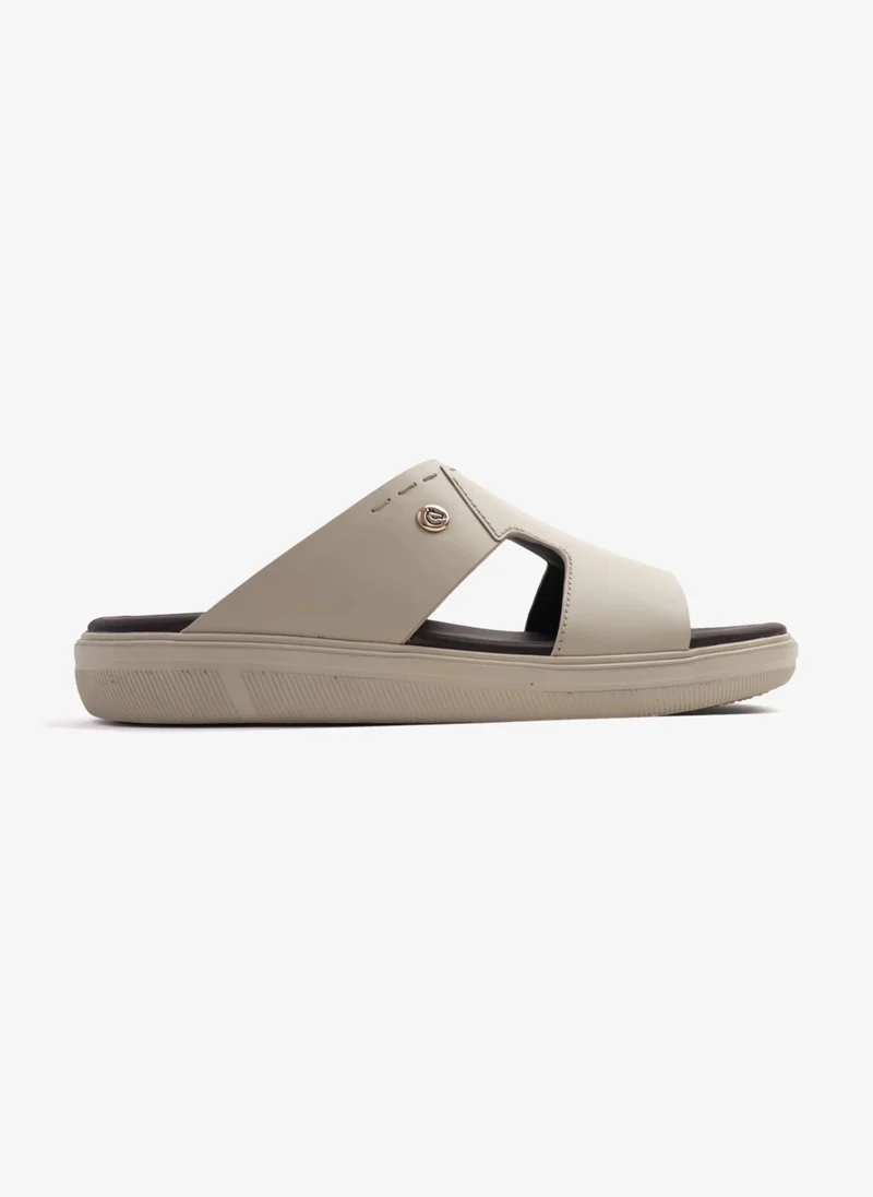 اومو كافالير UOMO CAVALIER SLIP-ON DESIGN ARABIC SANDALS
