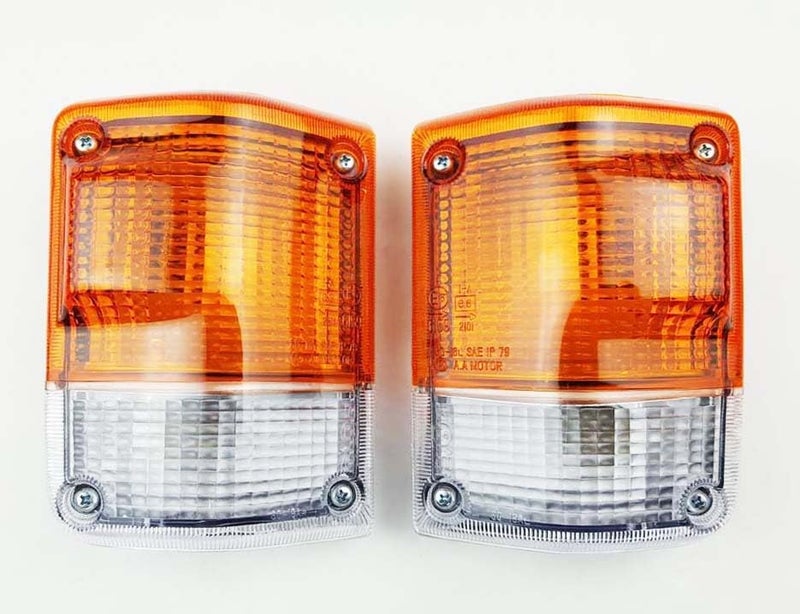 Front Corner Turn Signal Lights for Toyota Land Cruiser FJ60 HJ60 FJ65 BJ60 BJ61 - Pair - Image 1