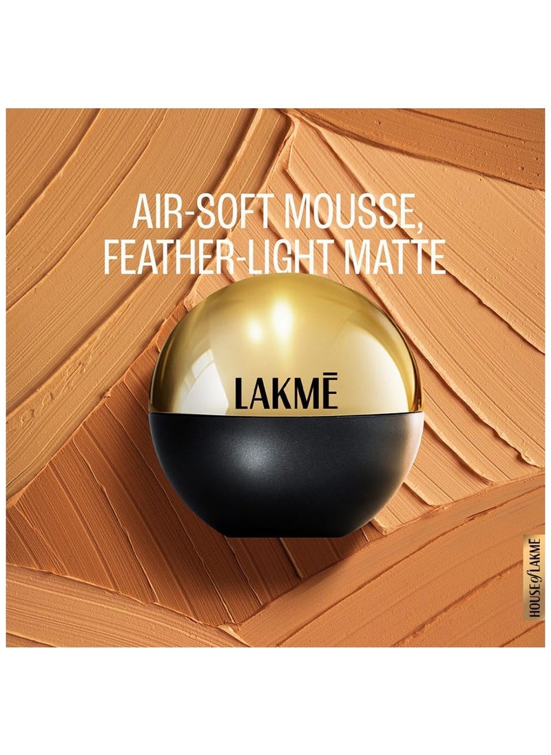LAKME Xtraordin-airy Mattereal Mousse Foundation, 03 Golden Sand 25g  - Image 3