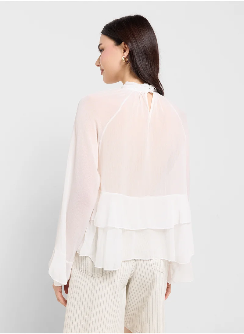 جينجر Ruffle Detail Peasant Blouse