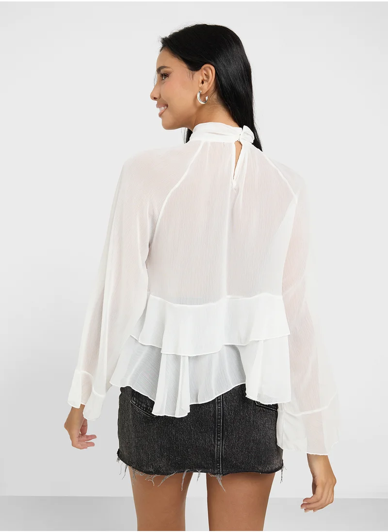 جينجر Ruffle Detail Peasant Blouse