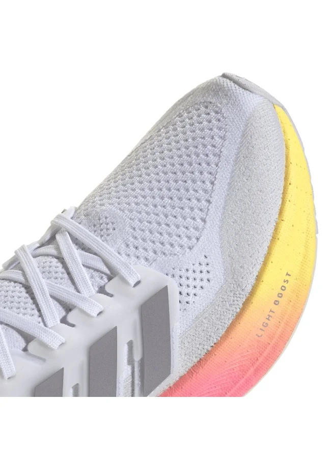 adidas ألترا بوست 5 أحذية جري بيضاء للرجال
