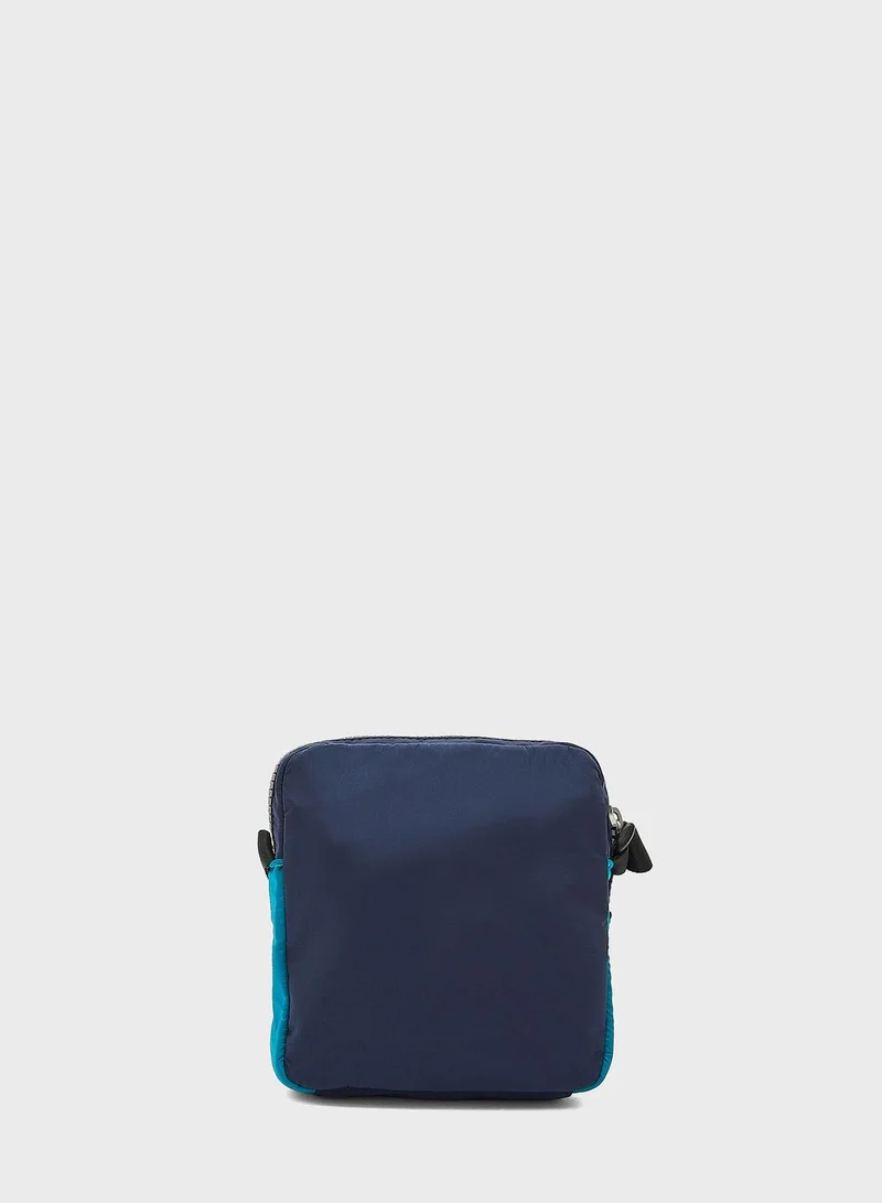 TOMMY JEANS Narrow Strap Messenger Bag