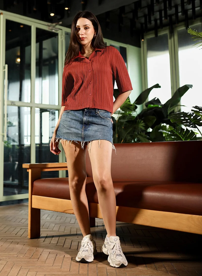 Pinacolada  Women's Brick Red Pin-Tactile Boxy Crop Shirt | نساء | أكمام قصيرة | سادة | كاجوال | قميص | طوق كوبي for Women | Best Price UAE