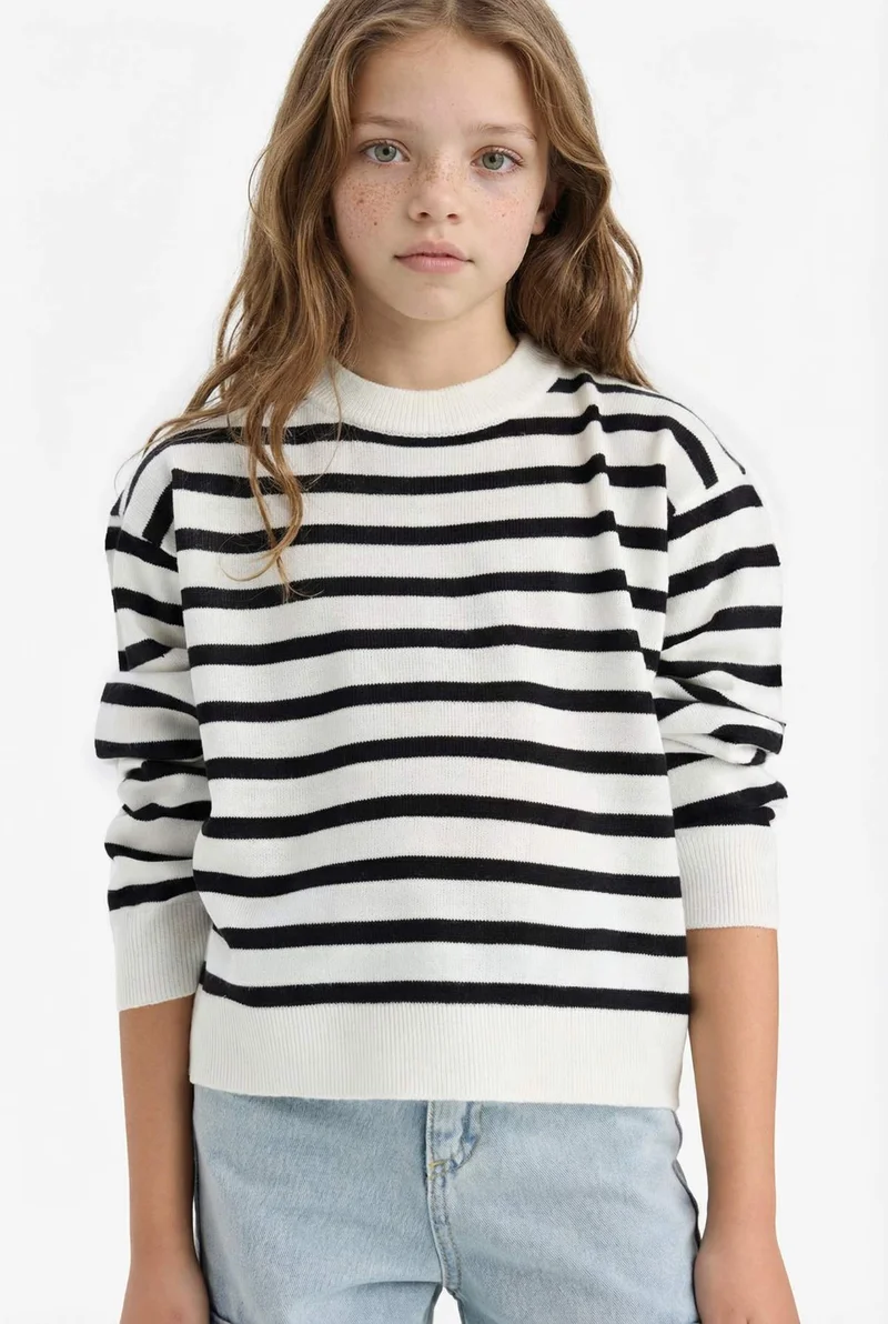 ديفاكتو Girl Standard Fit Crew Neck Pullover