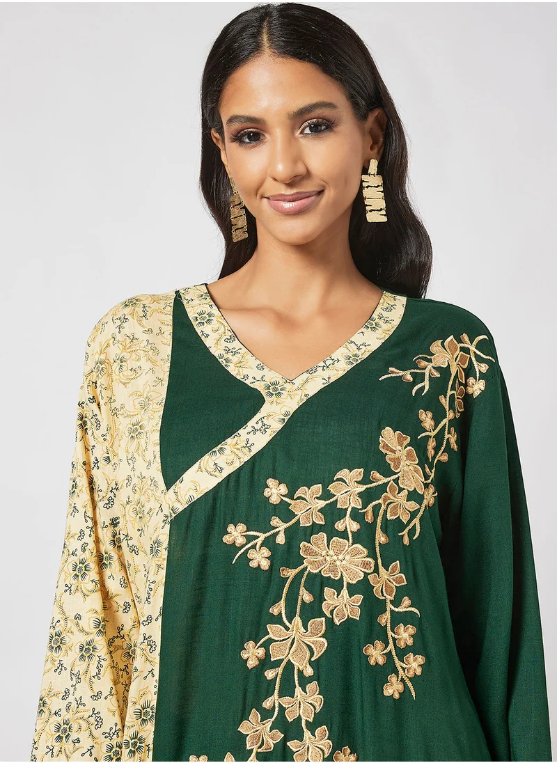 HANA & SARA Overlap Front Printed Jalabiya